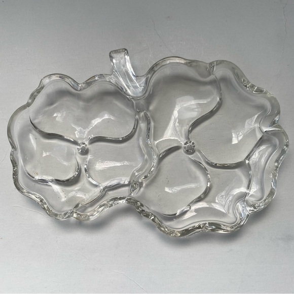 4 Vintage Pansy Snack Candy Divided Dishes Trinket Tray Stackable Glass - Picture 5 of 11